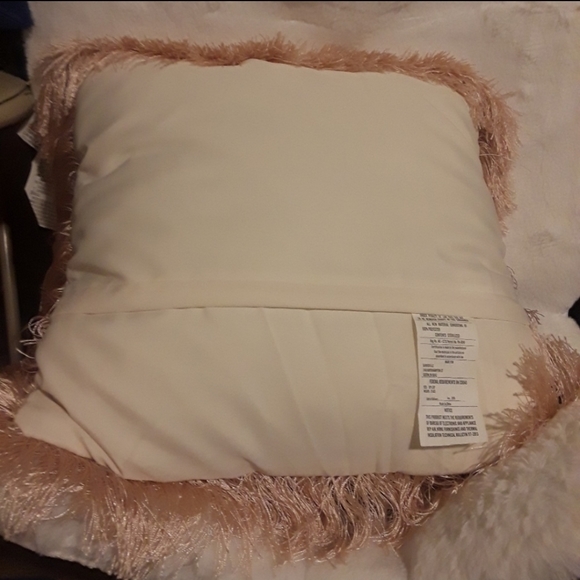 N/WSoft powder pink  top n bottom firm decorative - Picture 2 of 5